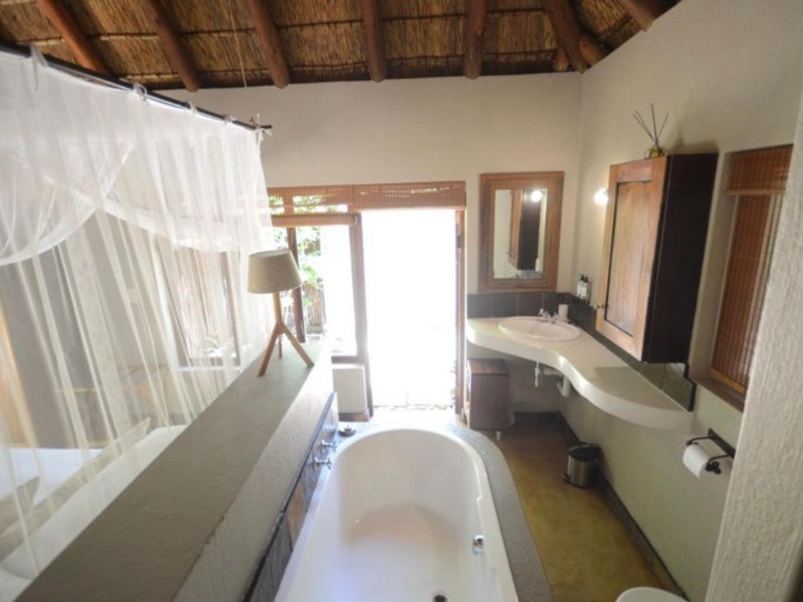 11 Raptors Lodge Hoedspruit Extérieur photo